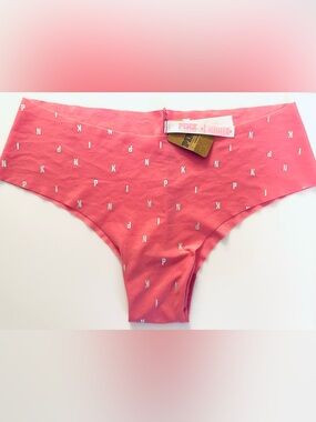 NWT PINK VS No-Show Cheekster Size M